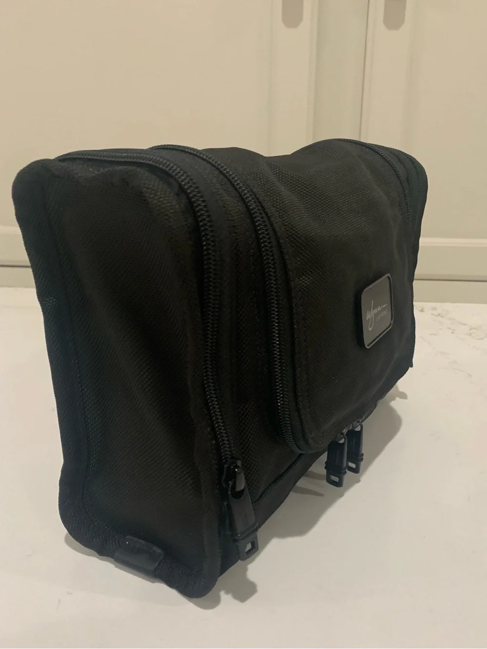TUMI Alpha Hanging Travel Kit Bag